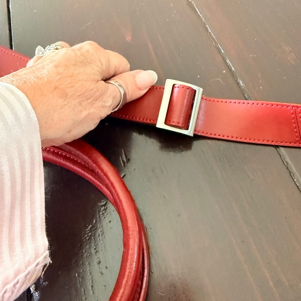 Filofax EUC Wine colored Leather
Laptop Bag & Tote or Crossbody
Never used - Picture 9 of 15